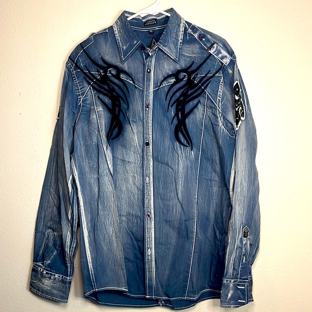 NWT Roar Men’s dress shirt. UNIQUE!